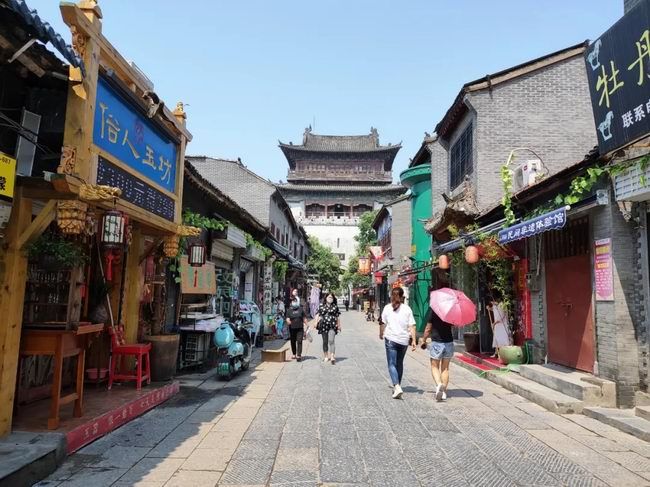 洛陽(yáng)這個(gè)網(wǎng)紅景區(qū)的停車(chē)場(chǎng)加入平臺(tái)！位置、泊位數(shù)、停車(chē)券點(diǎn)擊查看！